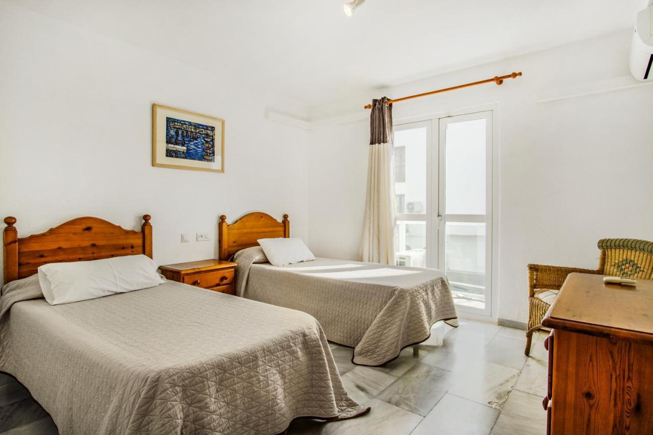 Duquesa Harbour Club Aparthotel Манилва Экстерьер фото