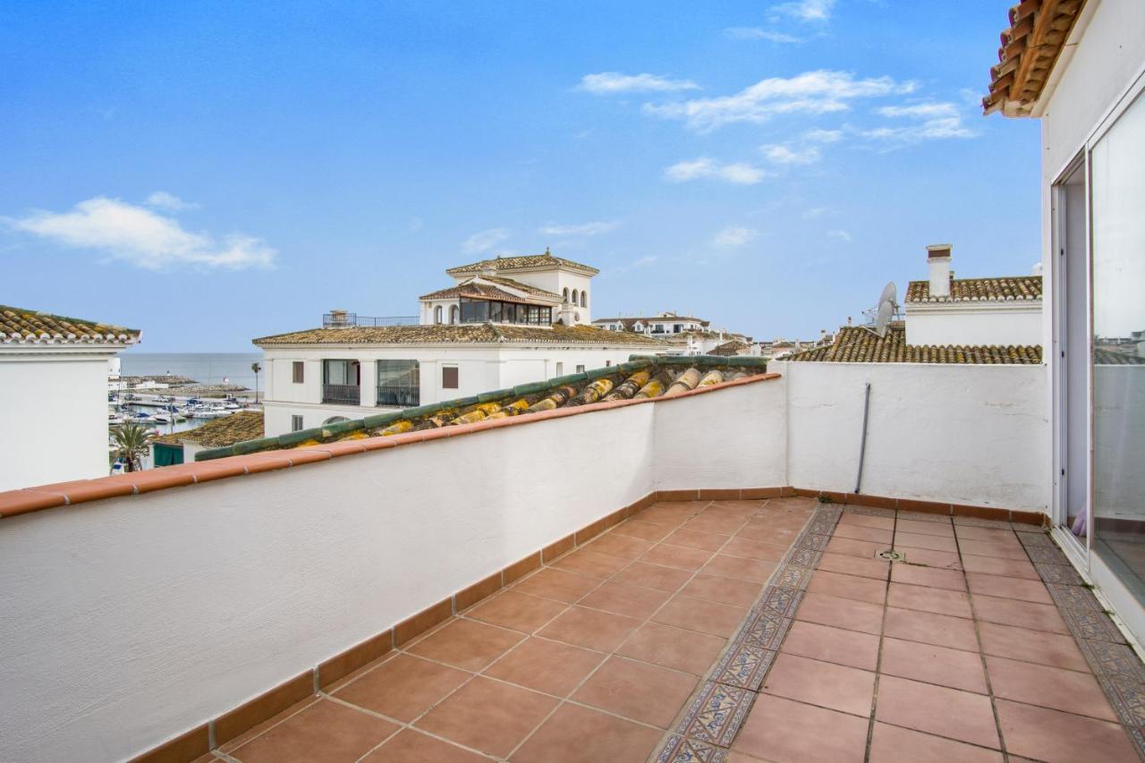 Duquesa Harbour Club Aparthotel Манилва Экстерьер фото
