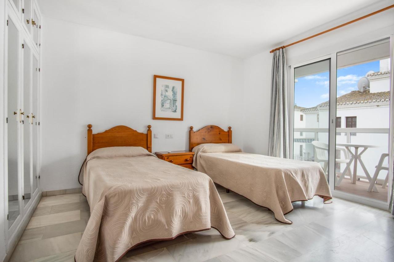 Duquesa Harbour Club Aparthotel Манилва Экстерьер фото