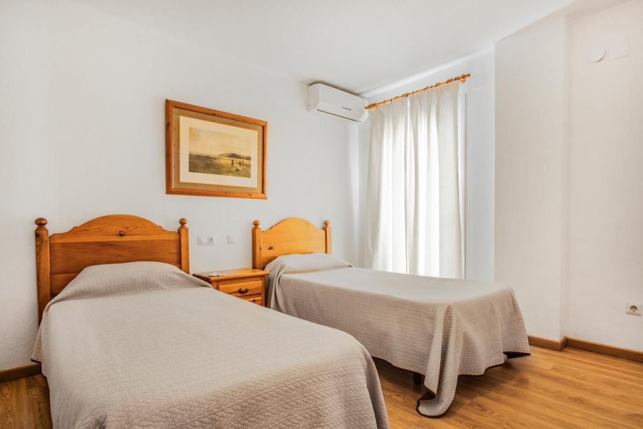 Duquesa Harbour Club Aparthotel Манилва Экстерьер фото