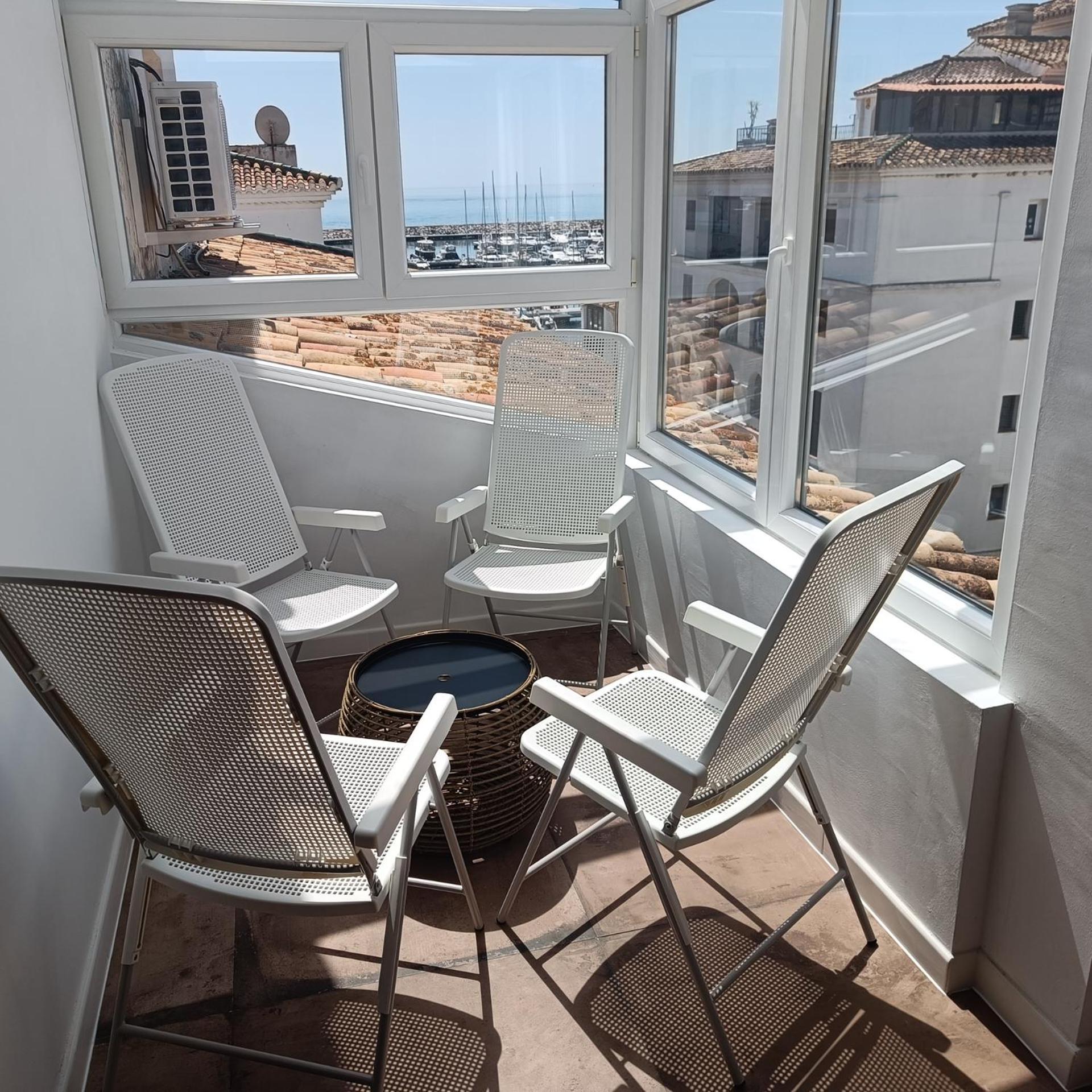 Duquesa Harbour Club Aparthotel Манилва Экстерьер фото